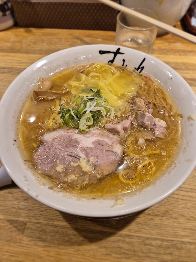 삿포로 스미레 미소라멘 솔직 후기 — 스스키노 미소라멘 맛집 (홋카이도)