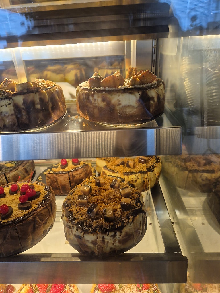 RUF RUF: the crumble cheesecake café everyone's talking about in Seongsu, Seoul