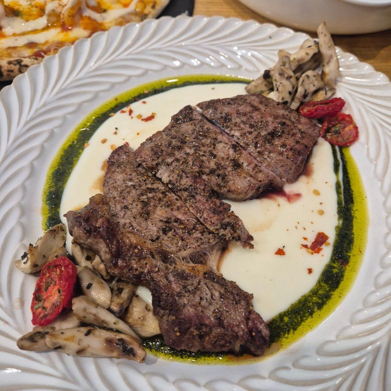 Black Bear: an Italian restaurant in Changdong, Seoul (honest review)