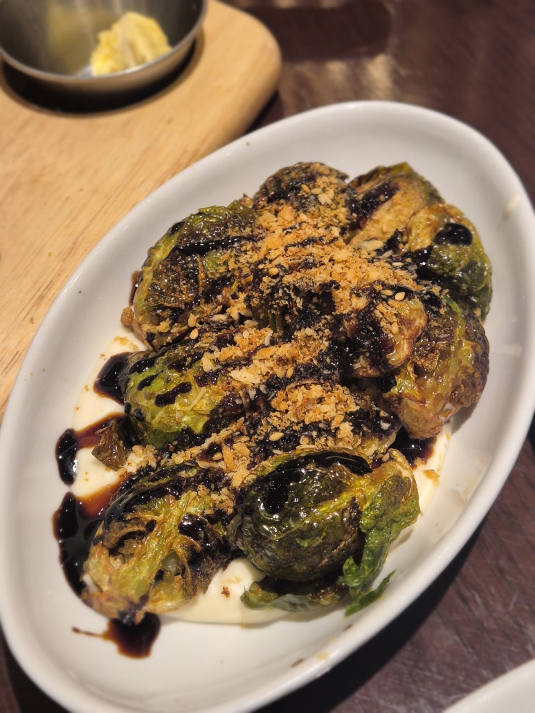Outback Steakhouse Jamsil (Lotte Department Store): lunch review with a Lotte World view