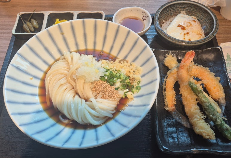 Udon Kinu: a chilled bukkake udon spot in Bangbae, Seoul (honest review)